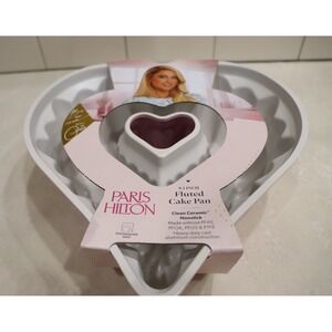 Paris Hilton 9.5 Inch Heart Shaped Fluted Cake Pan Pink Nonstick Ceramic